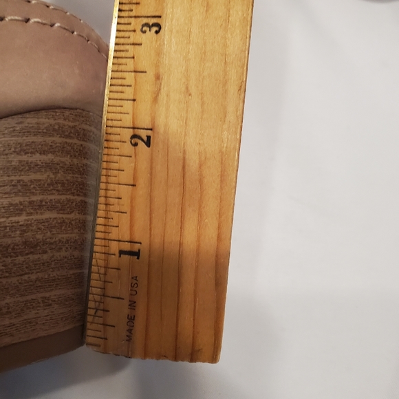 Earth Slide Shoe Taupe Suede 2" Stacked Block Heel Silver Studs on Front Size 8B - Picture 8 of 10